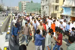 Golnaka-Amberpet Flyover Opens, But Traffic Remains Chaotic Below