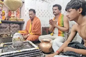 Kadili Papahareshwaralayam temple decorated for Shivaratri celebrations
