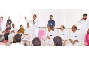 KCR prepares to challenge Congress government amidst dissatisfaction