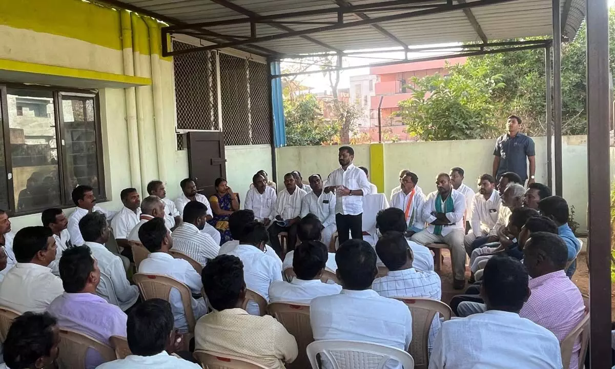 MLA urges cadres to ensure Congress victory in MLC and panchayat polls