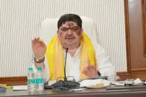 Ponnam Prabhakar Clarifies Caste Census Survey and BC Reservation