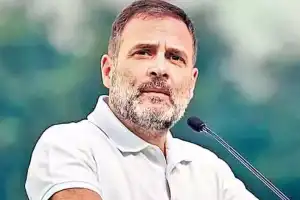 Rahul Gandhi’s Unexpected Telangana Visit: Engages with Students on Train Journey