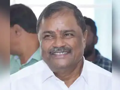 Renowned educationist Komuraiah dedicated to serving people
