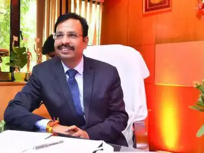 RTC MD Sajjanar reassures employees over privatisation concerns