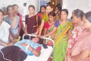 Sanitation worker collapses while protesting dismissal in Wanaparthy