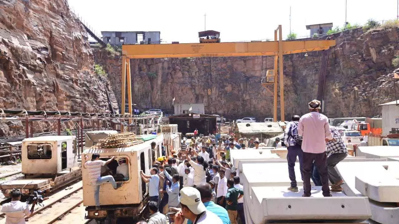 SLBC Tunnel Collapse: Ongoing Rescue Efforts