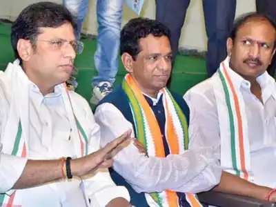 Sridhar Babu urges Congress workers to support Narender Reddy’s victory