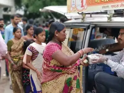 The Jain ‘Gareeb Rath’ provides food for the needy in the city