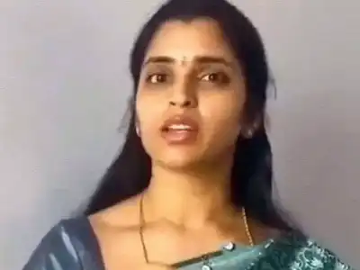 Anchor Shyamala questioned in betting apps case