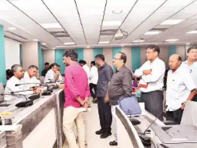 Baldia chief calls for faster resolution of Prajavani complaints