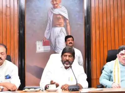 Bhatti urges for a grand Daawat-e-Iftar