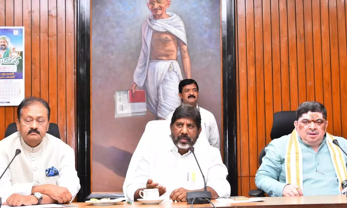 Bhatti urges for a grand Daawat-e-Iftar