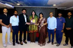 Bigg Boss star Lahari motivates women