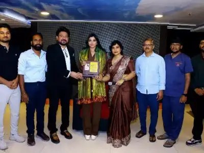Bigg Boss star Lahari motivates women