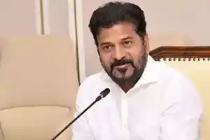 CM emphasizes strong ties with high command