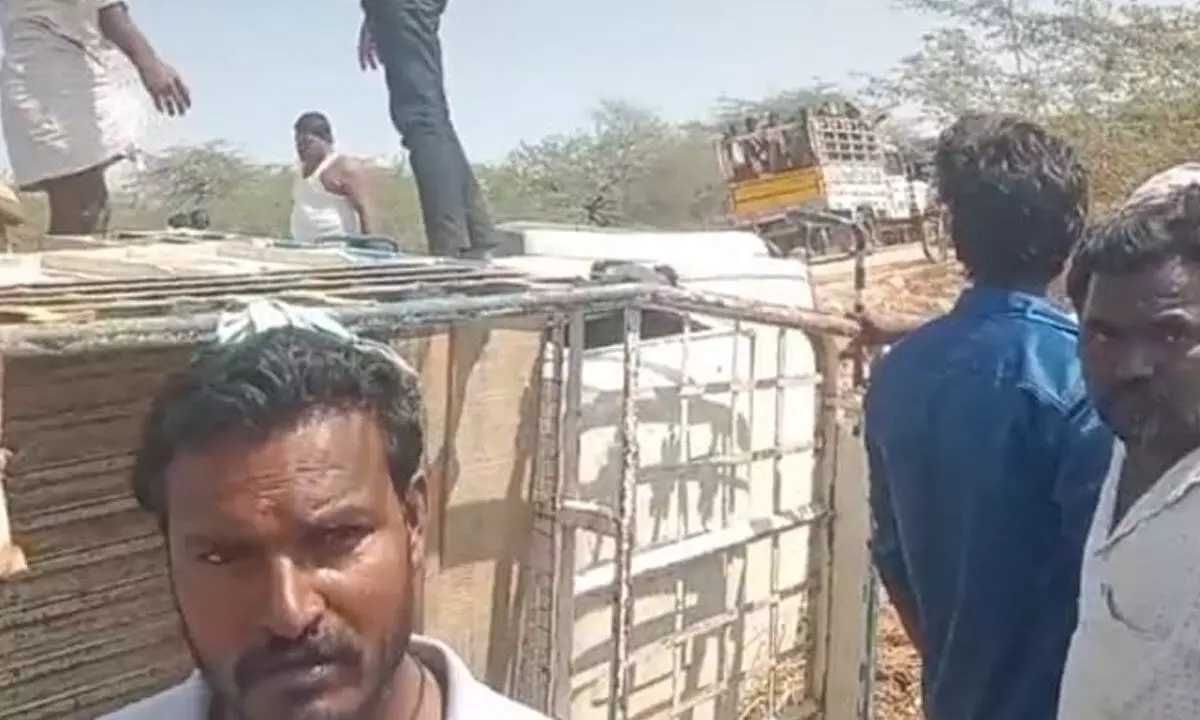 Consecutive Car Accidents in Gadwal Put Workers’ Safety in Danger