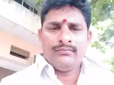 Financier Attacks and Detains Man Over Unpaid Loan in Petbasheerabad