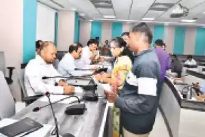 GHMC gets 165 applications at Prajavani
