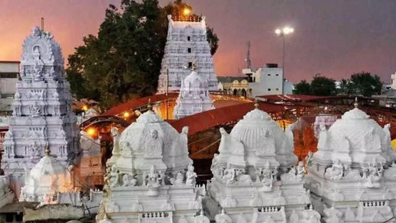 Government allocates Rs 100 crore for Vemulawada and Kurumurthy Temples