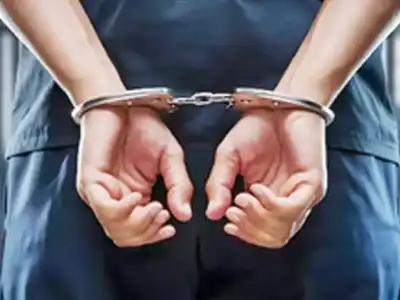 Hyderabad Shopkeeper Found Selling Expired Edible Oils with Fake Labels
