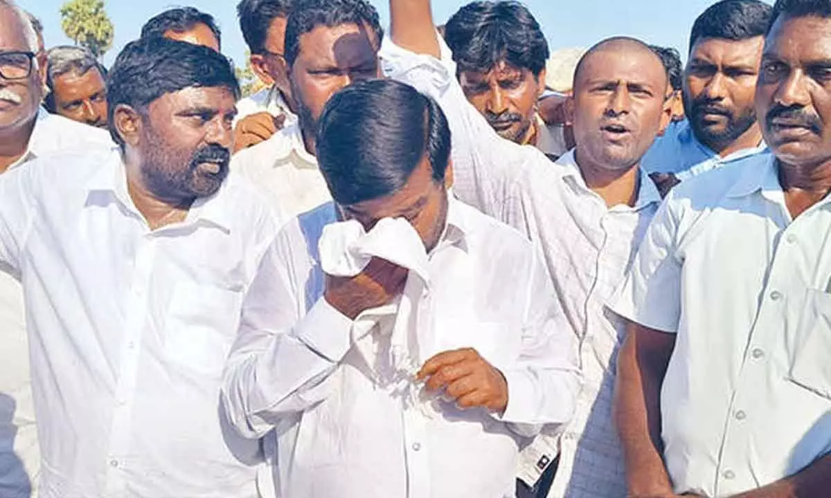 Jagadish urges government to help farmers