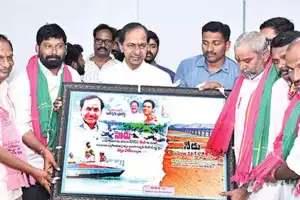 KCR announces his party will contest the next Assembly elections alone
