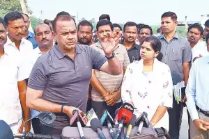 Minister urges engineers to finish sewerage treatment plant work within a month