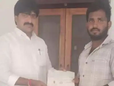 MLA Vijayudu Hands Out CM Relief Fund Cheques in Alampur Constituency