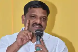 MLC Teenmar Mallanna suspended from Congress for opposing party
