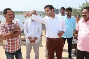 Munneru retaining wall construction to speed up
