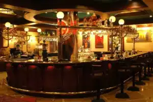 Police Open Case Against 10 Downing Street Pub Staff for Assaulting Customers