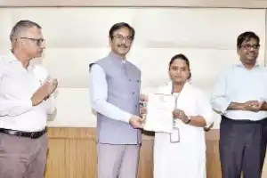 SCR honors staff with safety awards