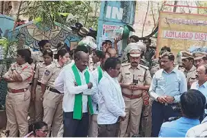Tribal leaders stage large protest for land rights