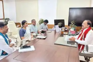 Tummala asks officials to keep enough seeds ready for monsoon