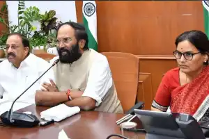 Uttam instructs officials to visit fields and resolve farmers’ issues