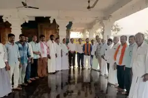 VHP-Dharma Prasara Samiti Organizes Village Committee Meeting at Aija Veerabrahmendra Swamy Temple