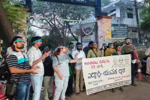 Youth bike rally honors martyrs