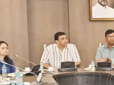 Actor Jayasudha leads Gaddar Film Awards jury meeting