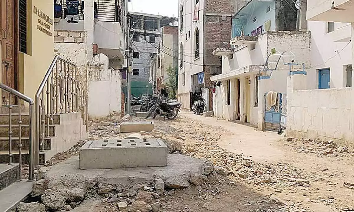 Afsar Khan Colony Residents Struggle with Multiple Civic Problems