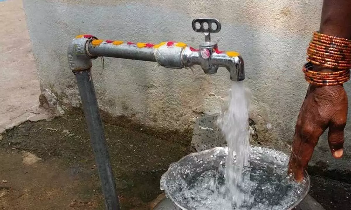 Anirudh warns Bhagiratha officials about possible strict action