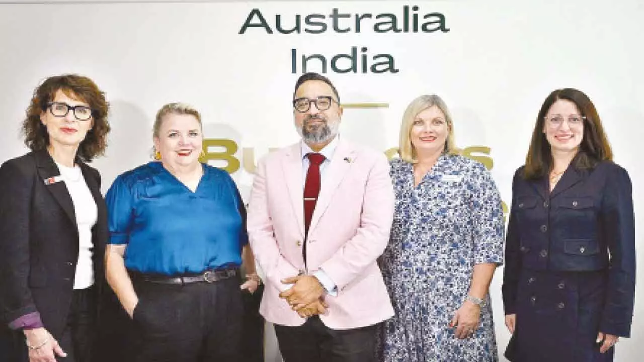 Australian team visits city to discuss possible partnerships