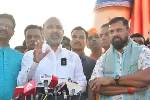Bandi confirms Raja Singh is a senior BJP leader