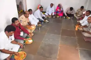 Collector and MLA Share Community Meal with Beneficiaries to Support Fine Rice Program in Gadwal