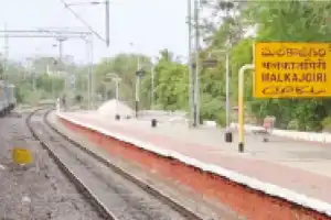 Commuters request train halts at Malkajgiri and Dayanand Nagar stations