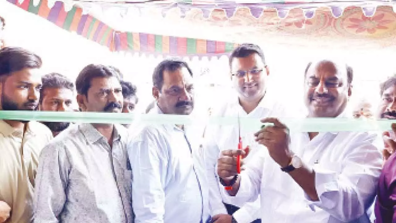 Congress government fulfills promise on fine rice scheme