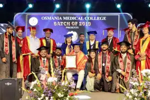 Damodar asks doctors to serve with dedication at Osmania convocation