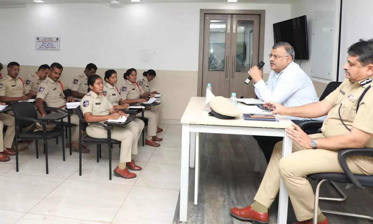 DGP praises teamwork of police personnel