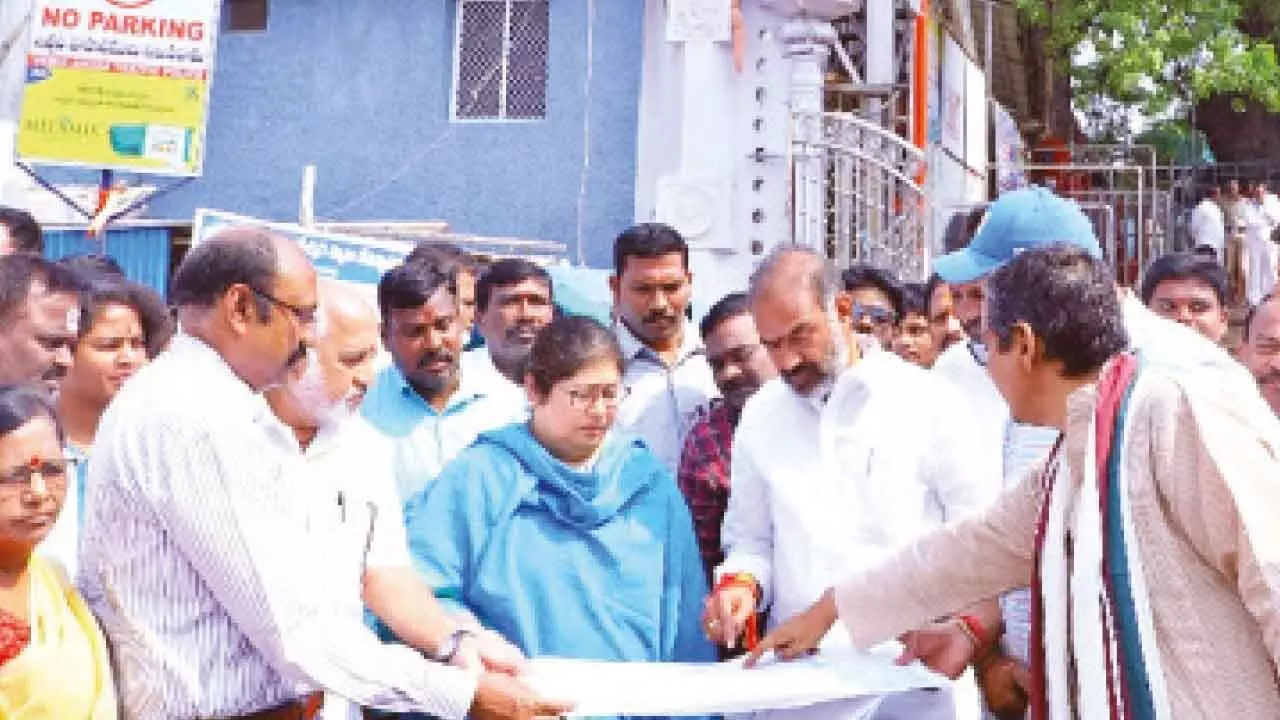 Endowments Principal Secretary visits Vemulawada temple for inspection