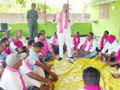 Gandra Ramana invites beedi workers to BRS meeting