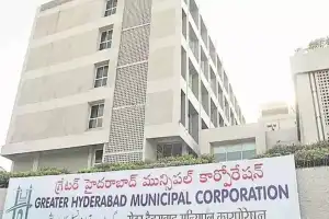GHMC begins junk collection drive in Kukatpally Circle area